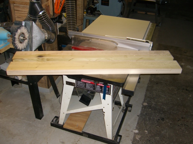 Raw wood cut