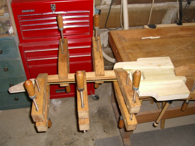 Attaching fretboard