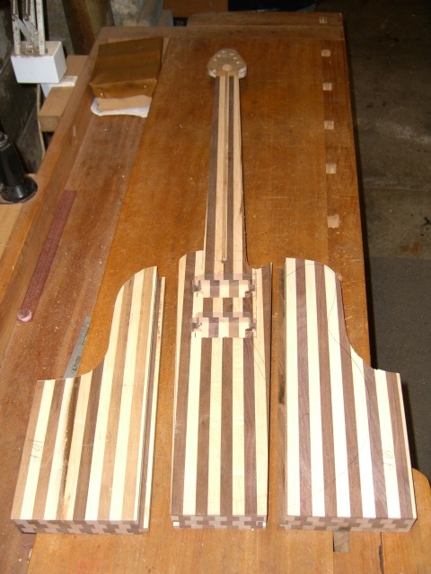 Shaped neck