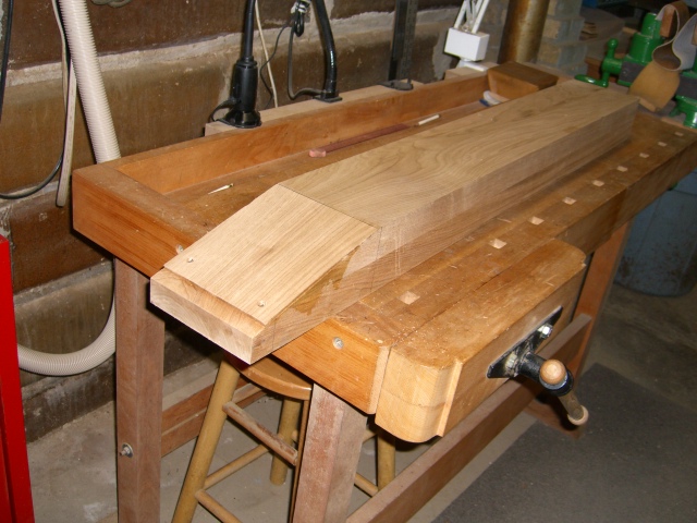Headstock veneer