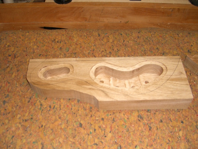 Wings control cavity bottom